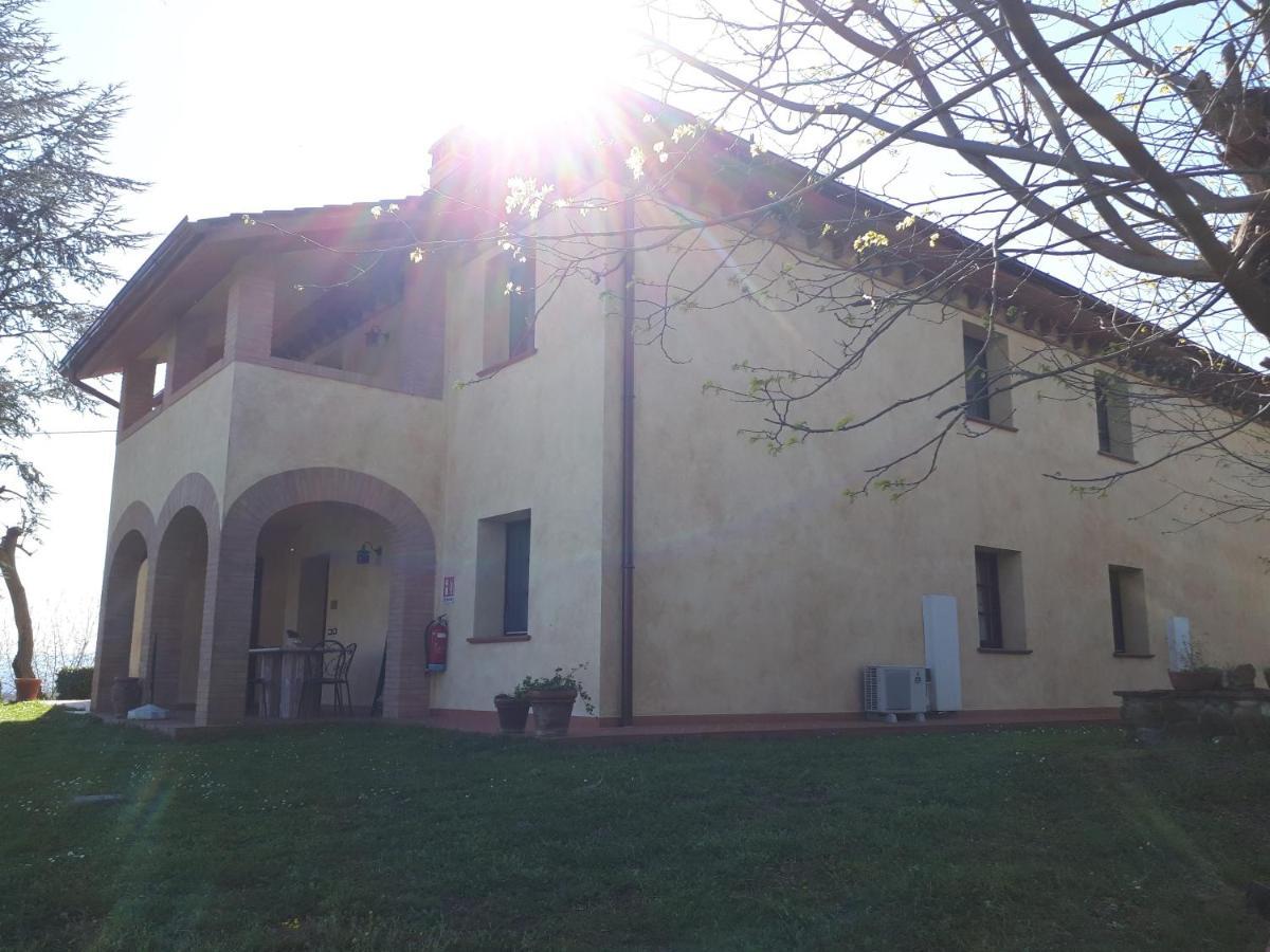 Agriturismo Montemari Villa Palaia Exterior photo